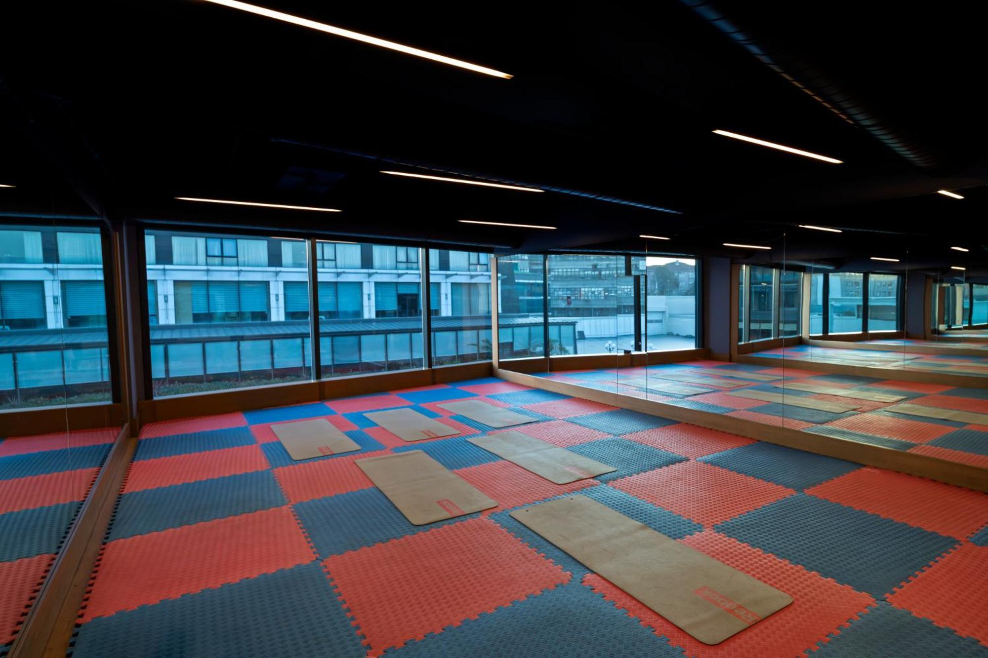Windsor Hotel & Convention Center イスタンブール エクステリア 写真 The Yoga Room