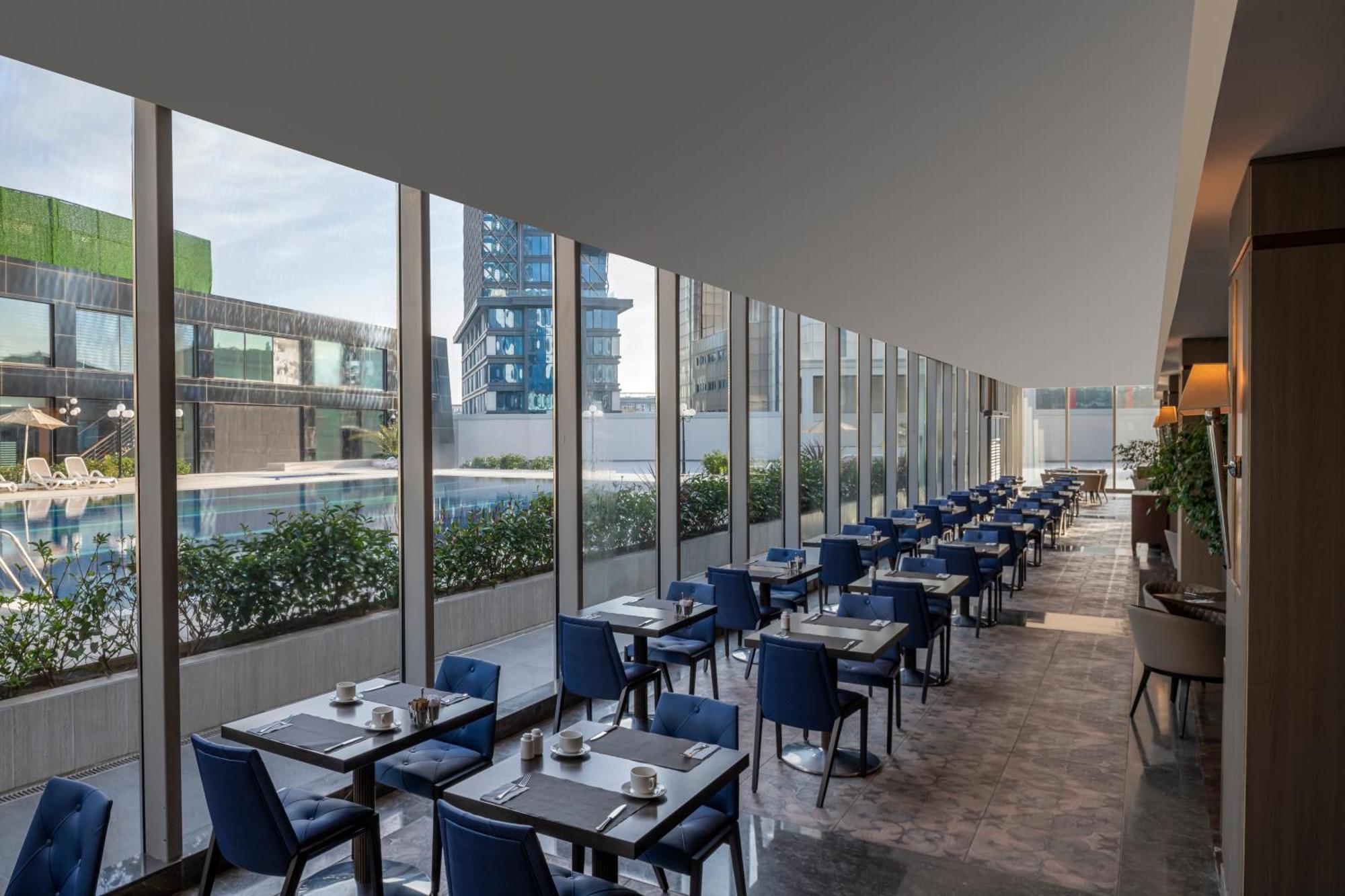 Windsor Hotel & Convention Center イスタンブール エクステリア 写真 The restaurant