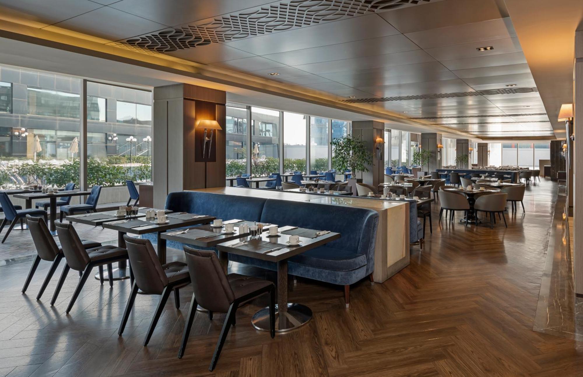 Windsor Hotel & Convention Center イスタンブール エクステリア 写真 The restaurant